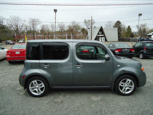 2009 Nissan cube Limited Access Cab 4WD