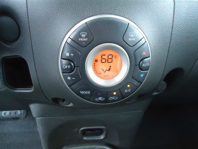 2009 Nissan cube Limited Access Cab 4WD