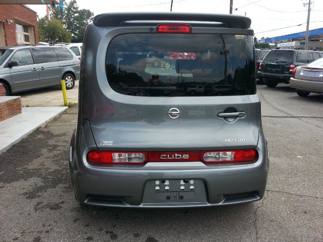 2009 Nissan cube 4dr 1500 SLT SUV