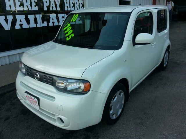 2010 Nissan cube Unknown