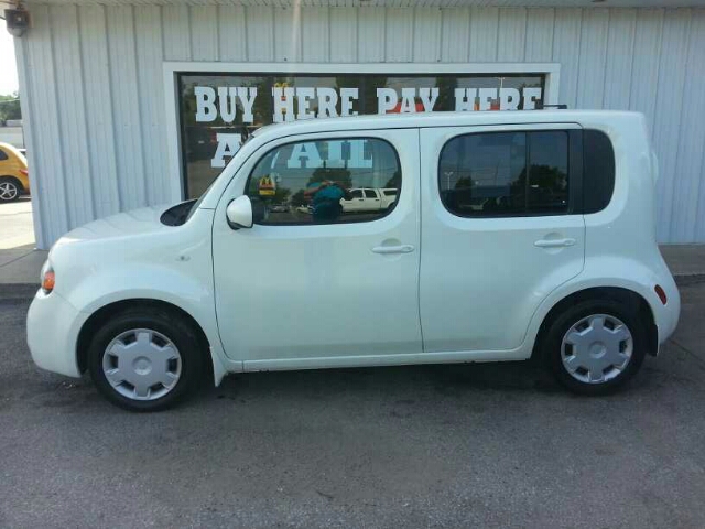 2010 Nissan cube Unknown