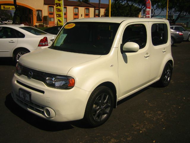 2010 Nissan cube Limited Access Cab 4WD