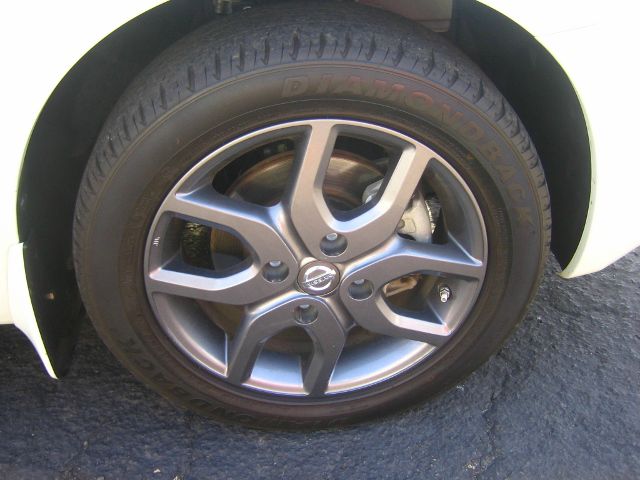 2010 Nissan cube Limited Access Cab 4WD