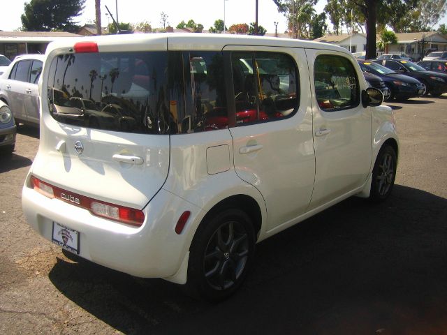 2010 Nissan cube Limited Access Cab 4WD