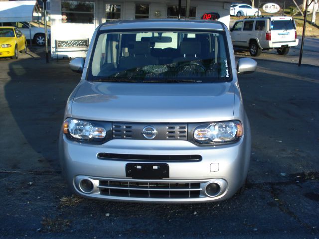 2011 Nissan cube W/T REG CAB