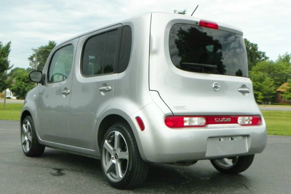 2011 Nissan cube E43