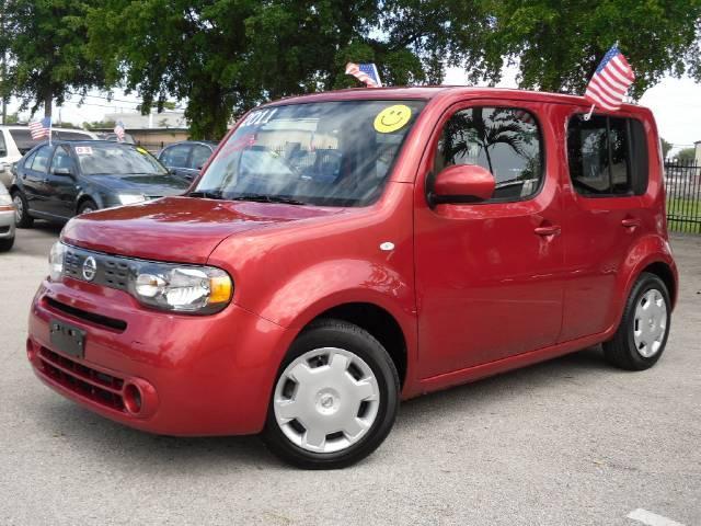 2011 Nissan cube Base