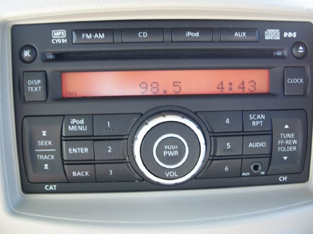 2011 Nissan cube W/T REG CAB