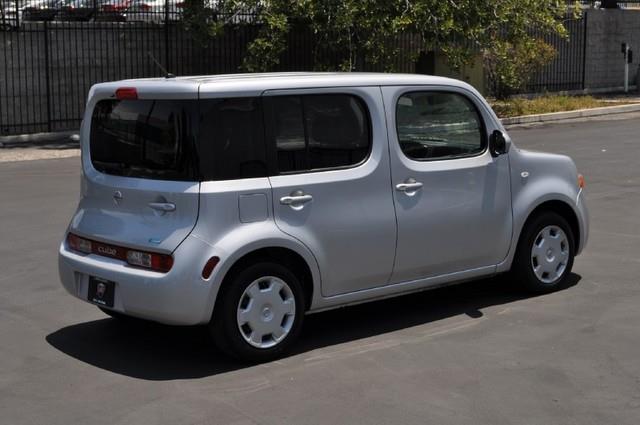 2013 Nissan cube XR