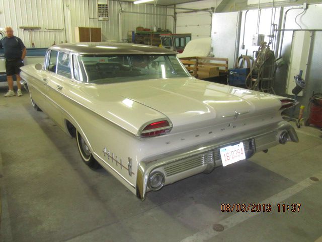 1960 Oldsmobile 4 Dr. HT Handicap