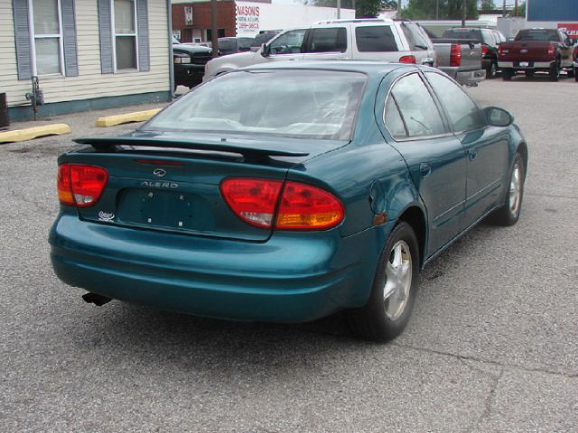 1999 Oldsmobile Alero Standard 4X4 Hardtop