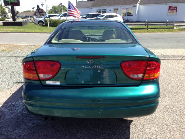 1999 Oldsmobile Alero Standard 4X4 Hardtop