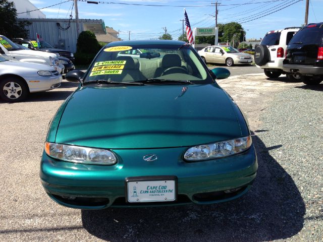 1999 Oldsmobile Alero Standard 4X4 Hardtop