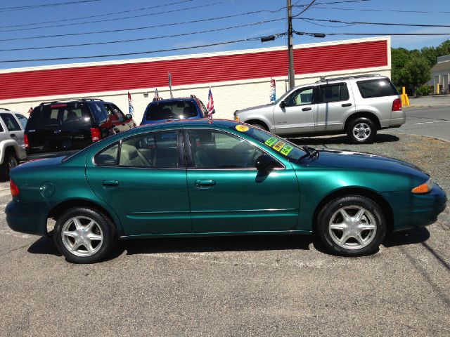 1999 Oldsmobile Alero Standard 4X4 Hardtop