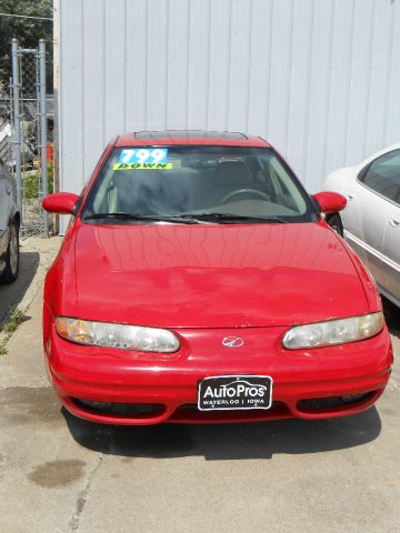 1999 Oldsmobile Alero 4dr Sdn I4 CVT 2.5 S Sedan