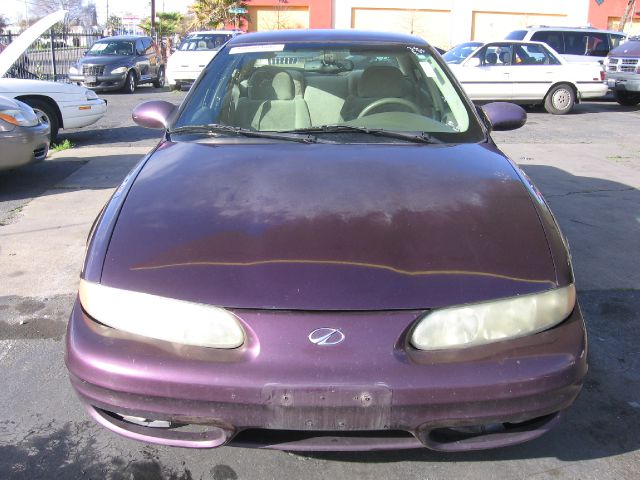 1999 Oldsmobile Alero Standard 4X4 Hardtop