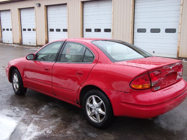 1999 Oldsmobile Alero 4dr Sdn I4 CVT 2.5 S Sedan