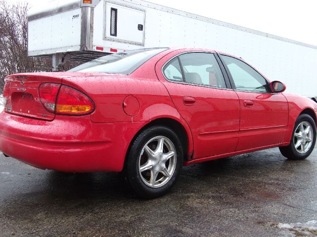 1999 Oldsmobile Alero 4dr Sdn I4 CVT 2.5 S Sedan