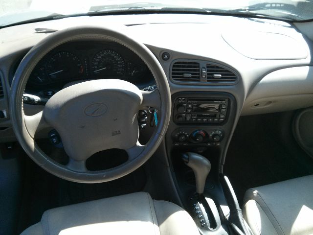 1999 Oldsmobile Alero 4dr Sdn I4 CVT 2.5 S Sedan