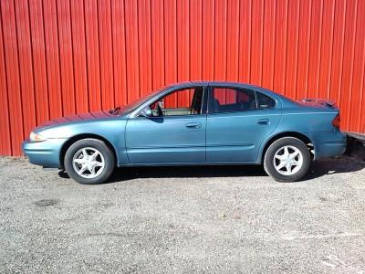 1999 Oldsmobile Alero S Sedan
