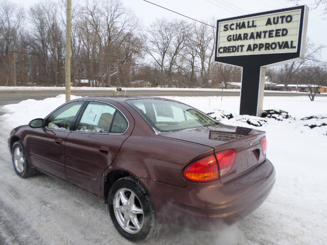 1999 Oldsmobile Alero 4dr Sdn I4 CVT 2.5 S Sedan