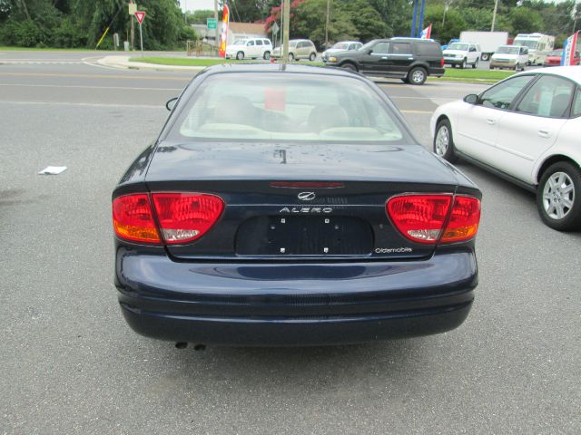2000 Oldsmobile Alero 4dr Sdn I4 CVT 2.5 S Sedan