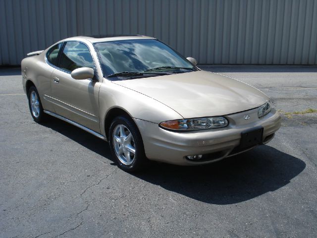 2000 Oldsmobile Alero 4WD 4dr SC