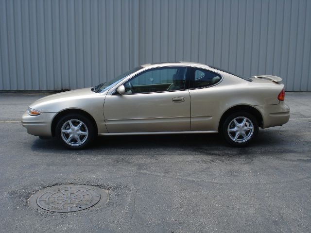 2000 Oldsmobile Alero 4WD 4dr SC