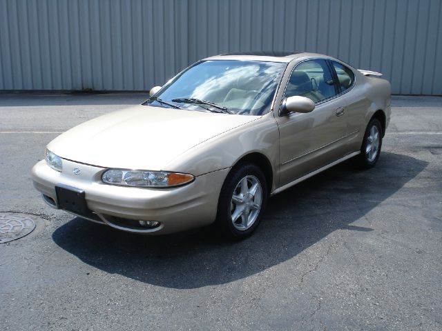 2000 Oldsmobile Alero 4WD 4dr SC