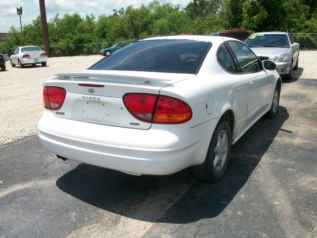 2000 Oldsmobile Alero 4WD 4dr SC