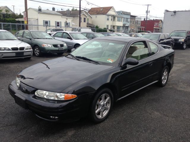 2001 Oldsmobile Alero 2DR REG 135wb 4