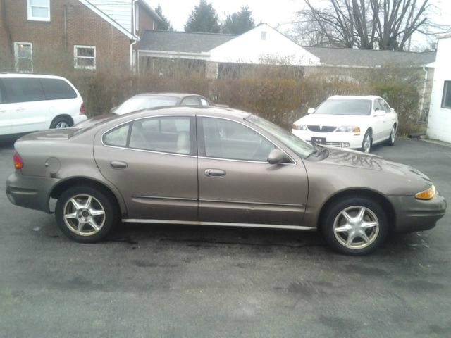 2001 Oldsmobile Alero S Sedan