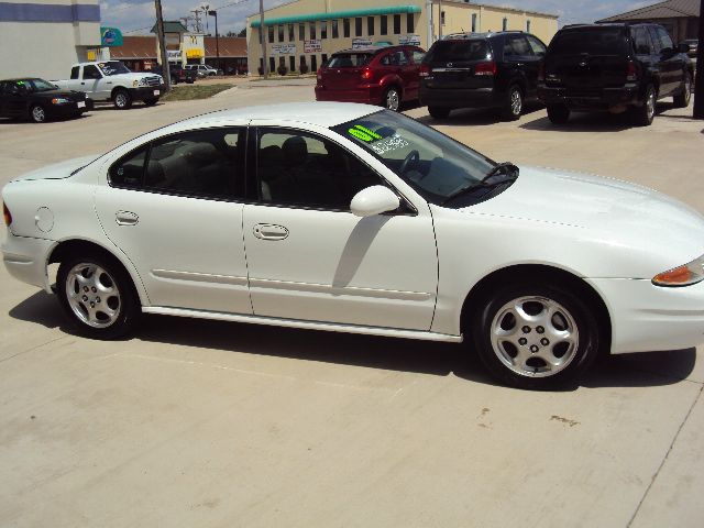 2001 Oldsmobile Alero 4dr Sdn I4 CVT 2.5 S Sedan