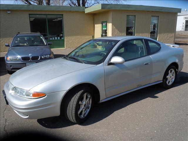 2001 Oldsmobile Alero FWD 4dr Sport