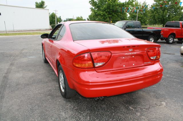 2002 Oldsmobile Alero Suburban 1500 LT Sport Utility 4D