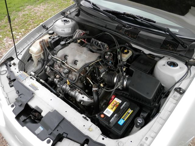 2003 Oldsmobile Alero FWD 4dr Sport