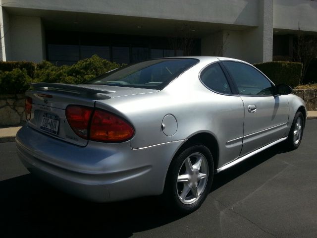 2003 Oldsmobile Alero 4WD 4dr SC
