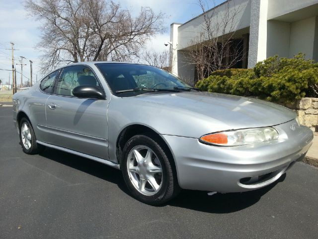 2003 Oldsmobile Alero 4WD 4dr SC