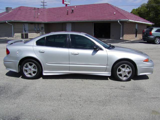 2003 Oldsmobile Alero FWD 4dr Sport