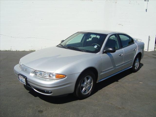 2003 Oldsmobile Alero 4WD 4dr SC
