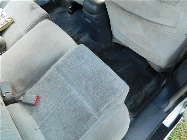 2003 Oldsmobile Alero FWD 4dr Sport