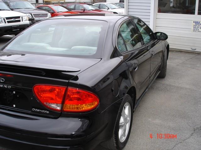 2003 Oldsmobile Alero S Sedan