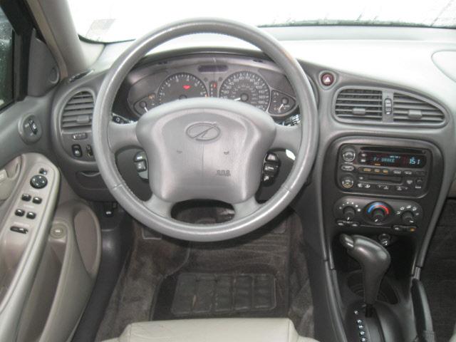 2003 Oldsmobile Alero FWD 4dr Sport