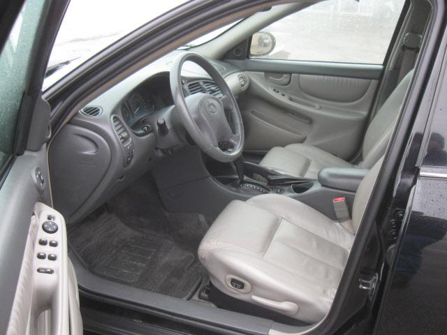2003 Oldsmobile Alero FWD 4dr Sport