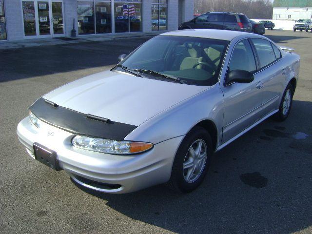 2003 Oldsmobile Alero Standard 4X4 Hardtop