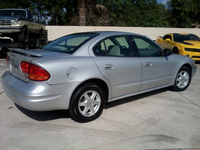 2004 Oldsmobile Alero Unknown