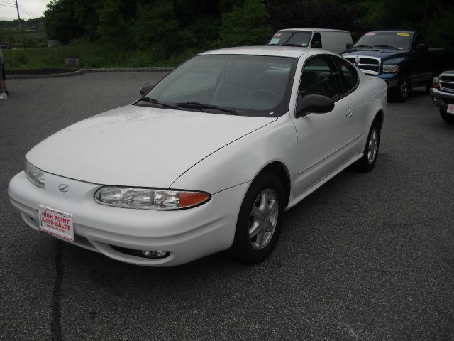 2004 Oldsmobile Alero 4WD 4dr SC
