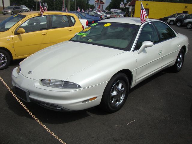 1999 Oldsmobile Aurora Base