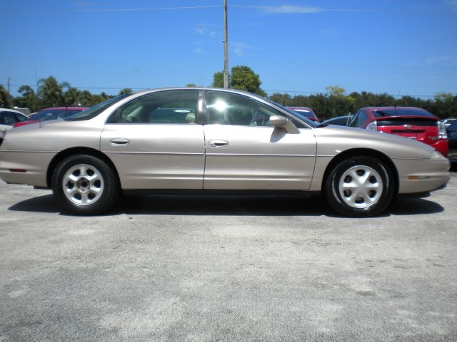 1999 Oldsmobile Aurora Base