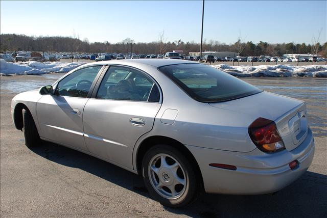 2001 Oldsmobile Aurora 3